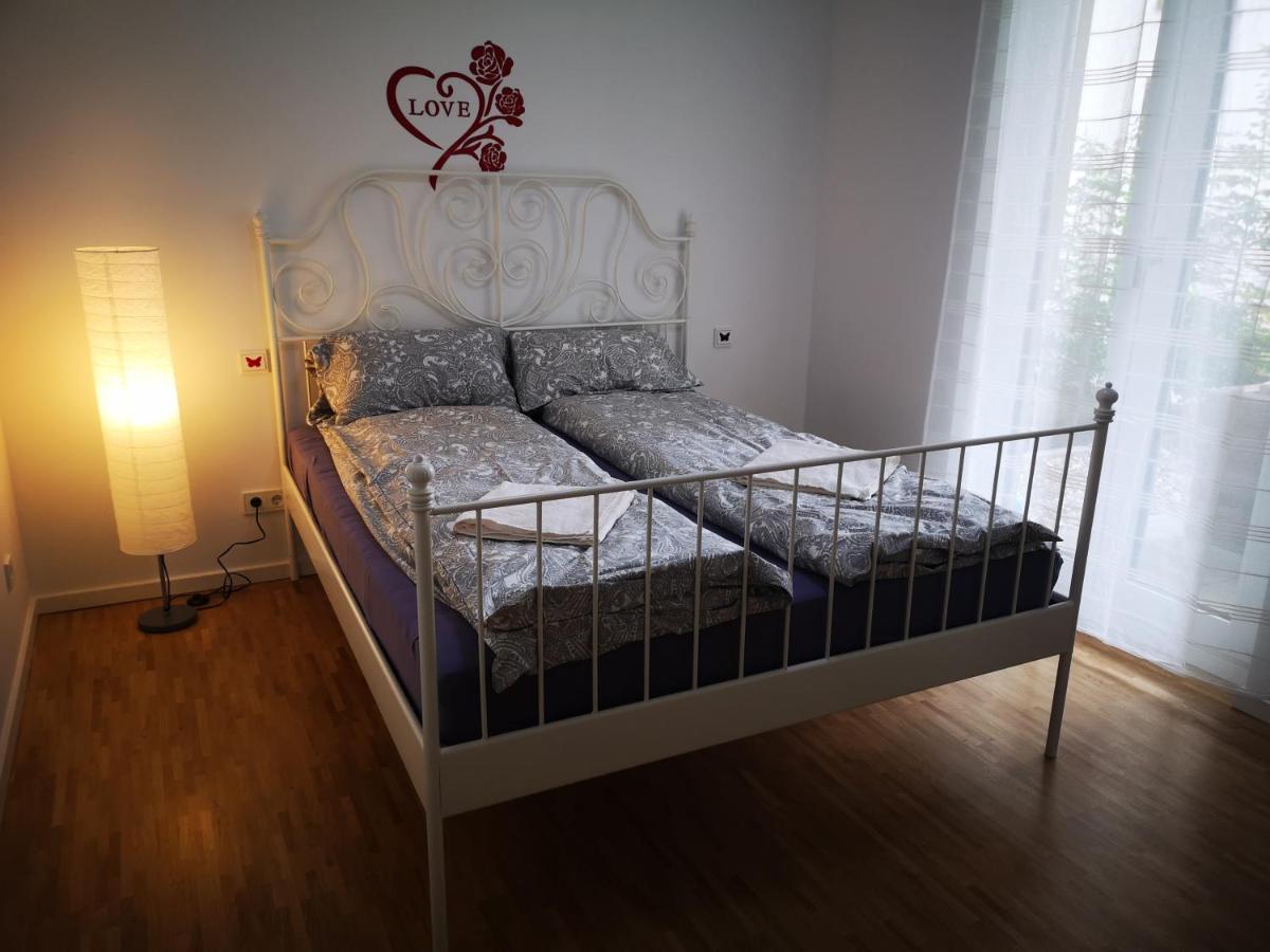 Apartment Near Fair And Central City In Few Min, With Garden Frankfurt am Main Luaran gambar