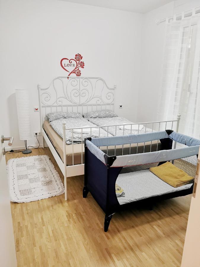 Apartment Near Fair And Central City In Few Min, With Garden Frankfurt am Main Luaran gambar