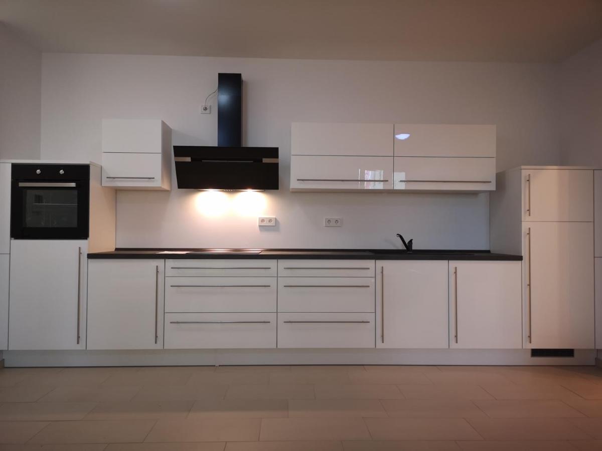 Apartment Near Fair And Central City In Few Min, With Garden Frankfurt am Main Luaran gambar